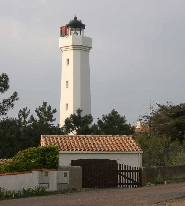 Pays de la Loire / Pointe du Grouin du Cou lighthouse
Keywords: La-Tranche-sur-Mer;Bay of Biscay;France;La Vendee