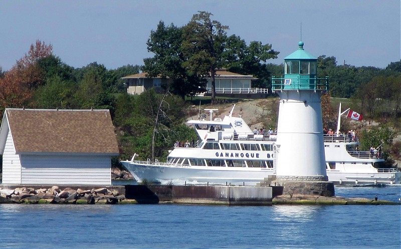 New York / Alexandria Bay / Sunken Rock lighthouse (No 189)
Keywords: New York;Alexandria Bay;Offshore;Saint Lawrence River;United States