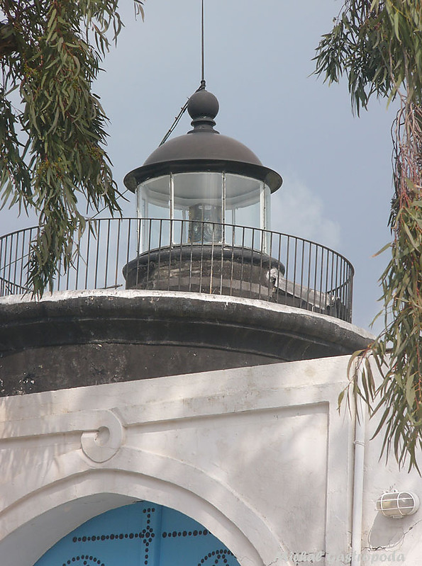Ras Qatarjamah Lighthouse in Sidi Bou Said
April 2009
Keywords: Tunisia;Tunisia;Mediterranean sea;La Goulette