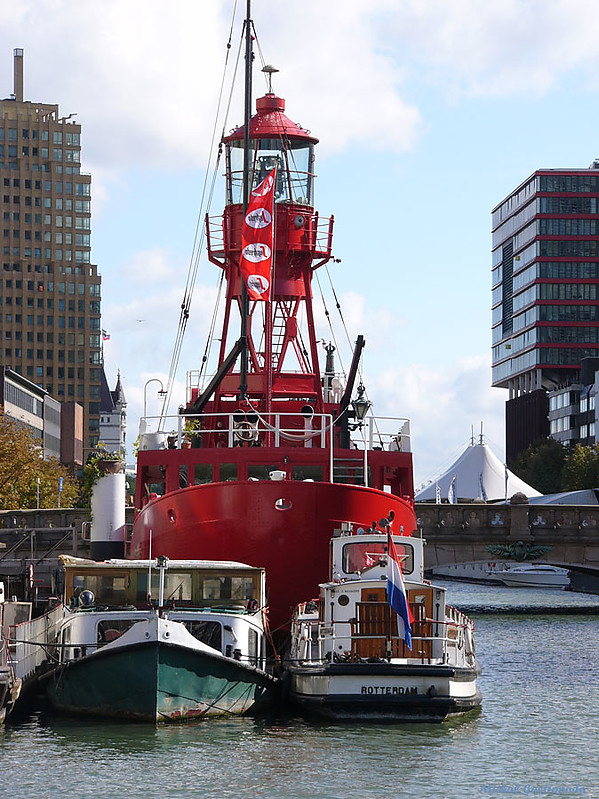 Rotterdam - ex Trinity House Lightvessel 11 ( LV 11)
September 2009
Keywords: Netherlands;Rotterdam;North sea;Lightship