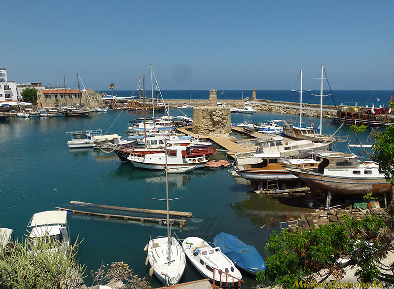 Girne Old Port Rear and Front Lights
May 2014
Keywords: Northern Cyprus;Mediterranean sea;Girne;Kyrenia