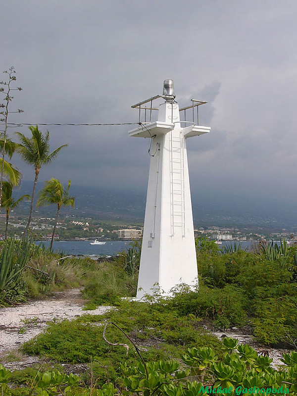 Kailua Lighthouse on Hawai'i
April 2006
Keywords: Hawaii;Pacific ocean;United States