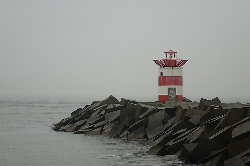 Scheveningen / Buitenhaven NE Mole Head /Noorderhoofd light
Keywords: North Sea;Netherlands;Den Haag;Scheveningen