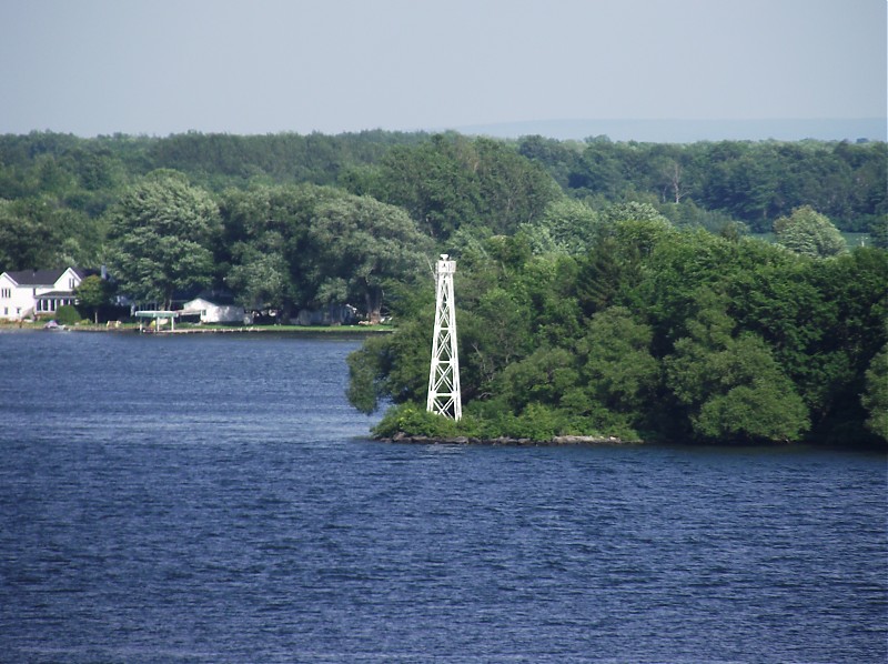 Quebec / Lake St Francis / Île Chretien Ldg Lts Rear
Posted on behalf of mitko 
Keywords: Canada;Saint Lawrence River;Quebec;Lake St Francis;Lac Saint-Francois;Ile Chretien