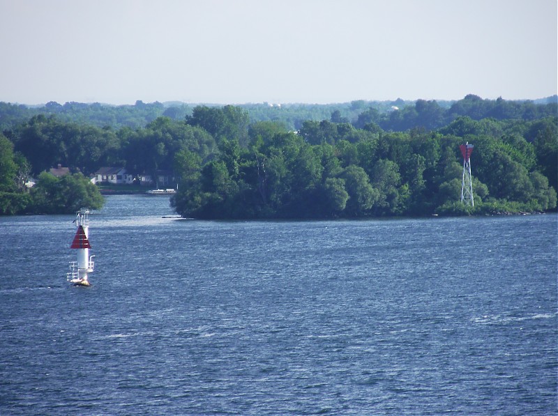 Quebec / Lake St Francis / Île Chretien Ldg Lts Front and Rear
Posted on behalf of mitko 
Keywords: Canada;Saint Lawrence River;Quebec;Lake St Francis;Lac Saint-Francois;Ile Chretien