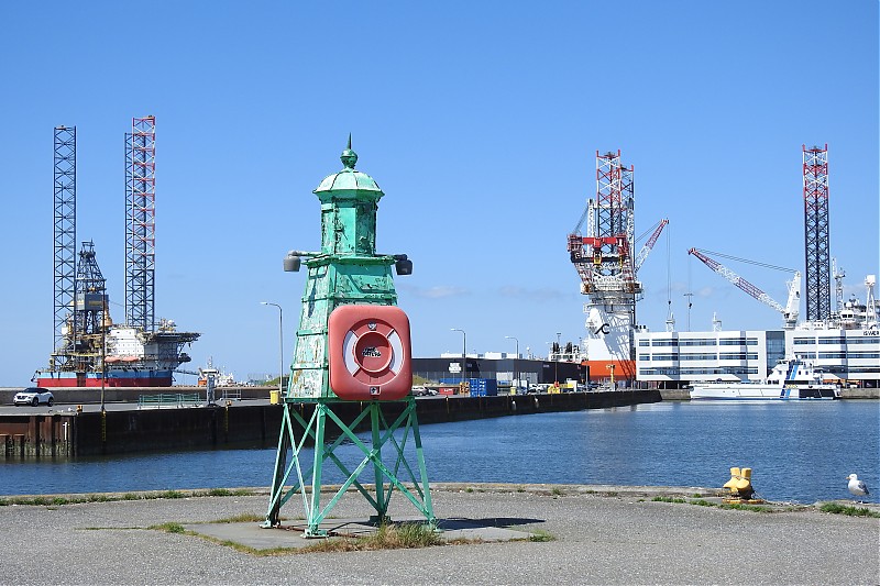 Grådyb, Esbjerg Havn / Konsumfiskerihavn South Mole Head East light
Keywords: North Sea;Denmark;Esbjerg