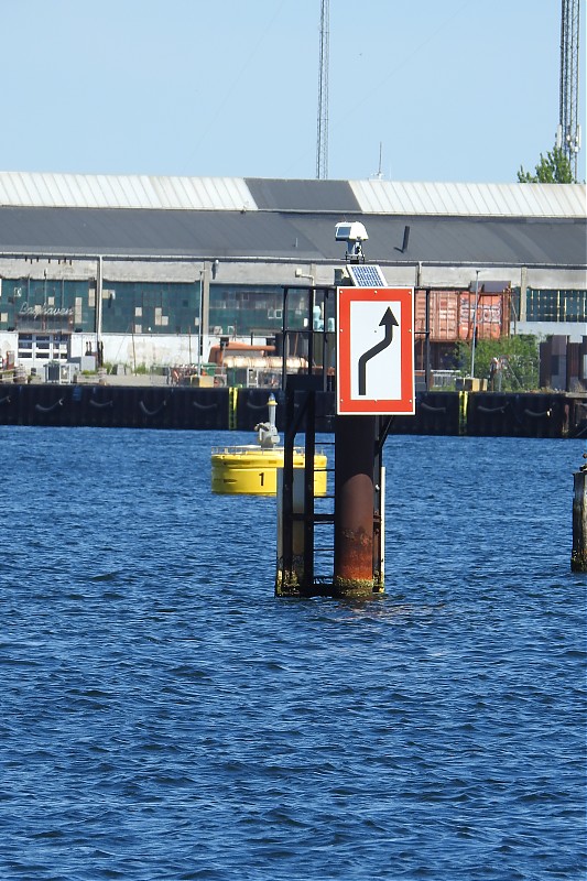 København Port Nordhavnen / Bomløbet E Side Yderhavn Lts in line Front
Keywords: Øresund;Denmark;København;Nordhavnen