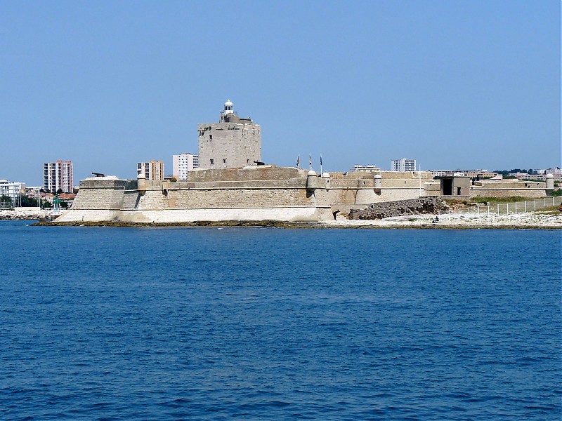 Gulf of Lions, Port de Fos / Port-de-Bouc, Entrance S Side Fort lighthouse
Posted on behalf of mitko 
Keywords: Mediterranean sea;France;Gulf of Lions;Port de Fos;Port-de-Bouc