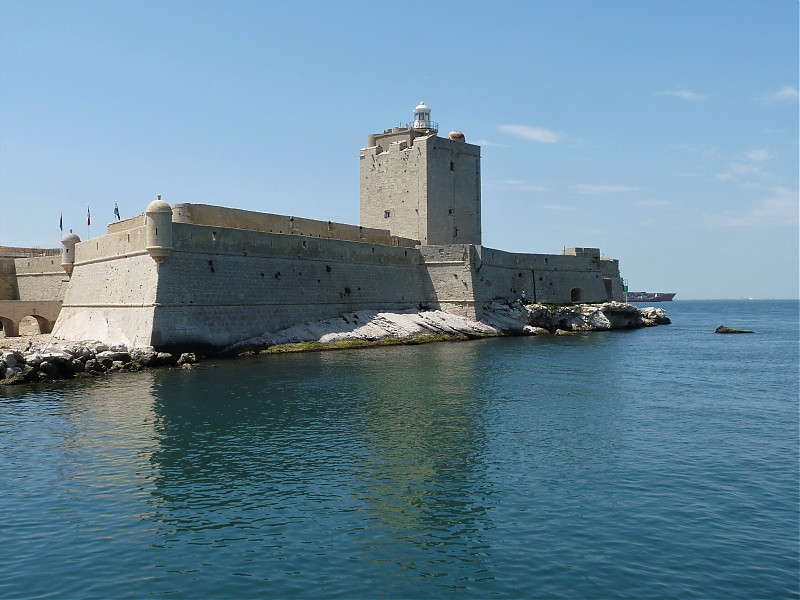 Gulf of Lions, Port de Fos / Port-de-Bouc, Entrance S Side Fort lighthouse
Posted on behalf of mitko 
Keywords: Mediterranean sea;France;Gulf of Lions;Port de Fos;Port-de-Bouc