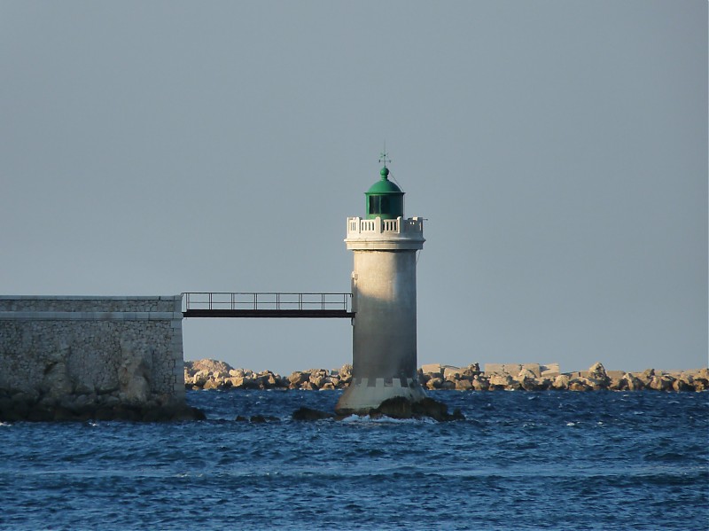 Gulf of Lions / Marseille / Passe Sud Pointe de la Désirade
Posted on behalf of mitko 
Keywords: Mediterranean sea;France;Gulf of Lions;Marseille