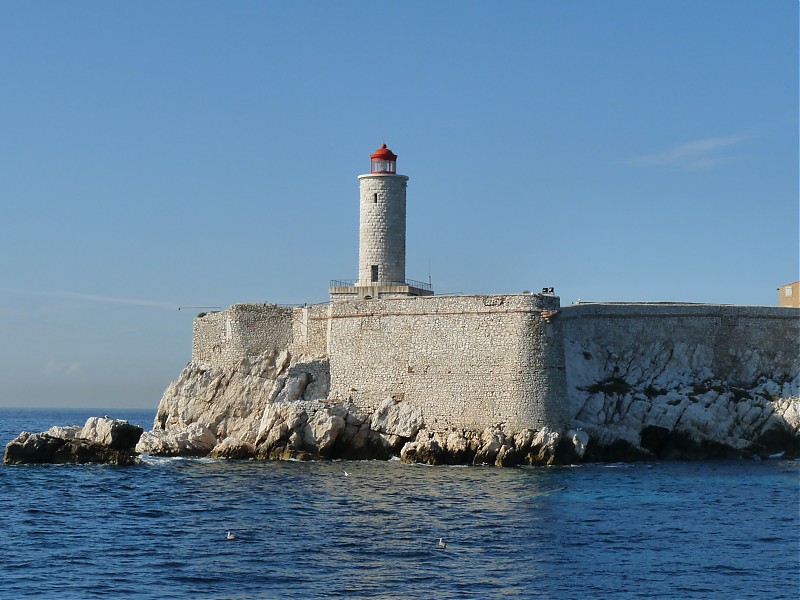 Gulf of Lions / Phare de Île d'If
Posted on behalf of mitko
Keywords: Mediterranean sea;France;Gulf of Lions;Ile d If