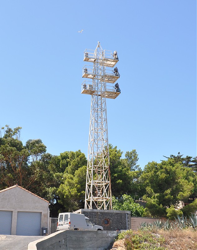 Port-Vendres / Signal station
Posted on behalf of mitko 
Keywords: Mediterranean sea;France;Languedoc-Roussillon;Port-Vendres