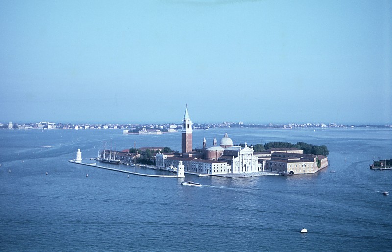 Venice / Faro San Giorgio Maggiore
Keywords: Adriatic sea;Italy;Venice;San Giorgio