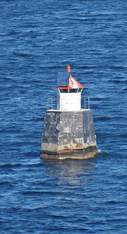 Oslofjord / Storegrunnen lighthouse
Keywords: Oslofjord;Norway;Drobak;Offshore