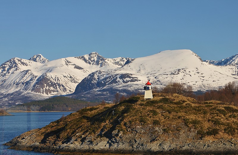 Mågøy fyr
Keywords: Norway;Norwegian sea;Vagsfjorden;Harstad