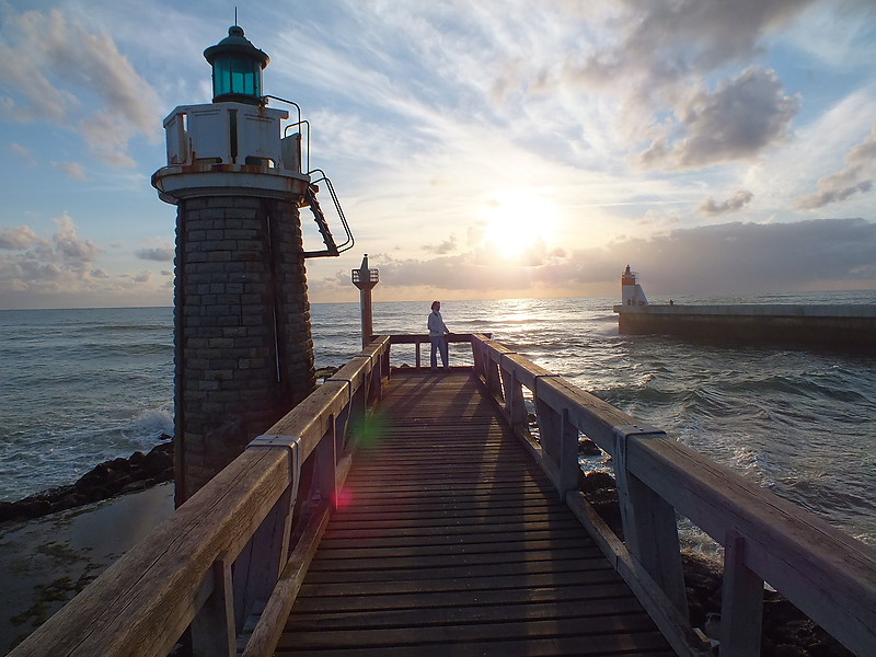 Capbreton South Pier Lighthouse
Keywords: France;Aquitaine;Bay of Biscay