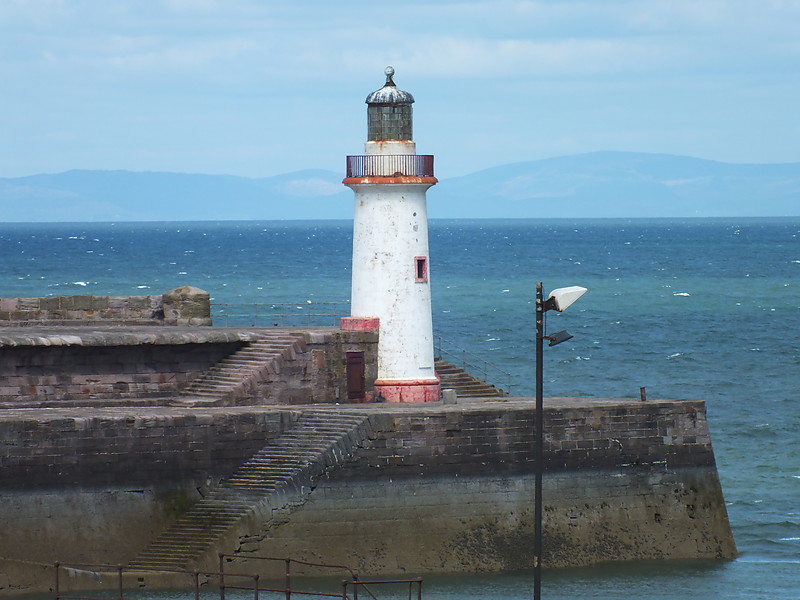 Whitehaven West Pier Lighthouse
Keywords: England;United Kingdom;Whitehaven;Irish Sea