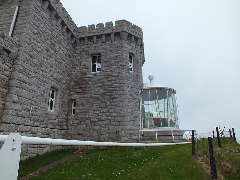 Great Orme's Head lighthouse
Keywords: Conwy;Wales;Irish Sea;United Kingdom