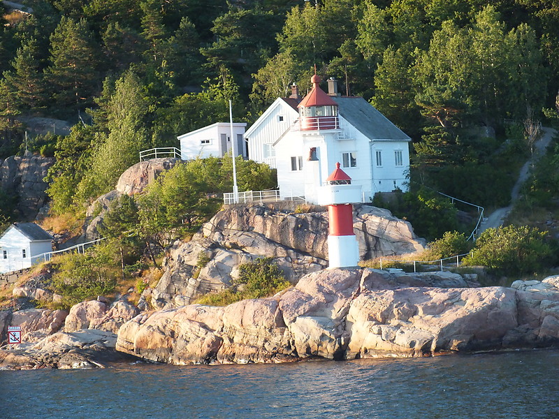 Odderoya lighthouses
Keywords: Kristiansand;Vest-Agder;Norway;North Sea