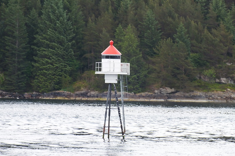 Vonflua lighthouse
Keywords: Vatlestraumen;Hordaland;Norway;Offshore
