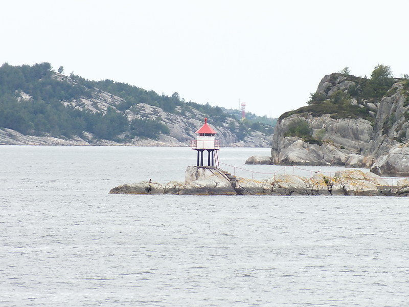 Hjelteskjer lighthouse
Keywords: Byfjord;Hordaland;Norway;Bergen