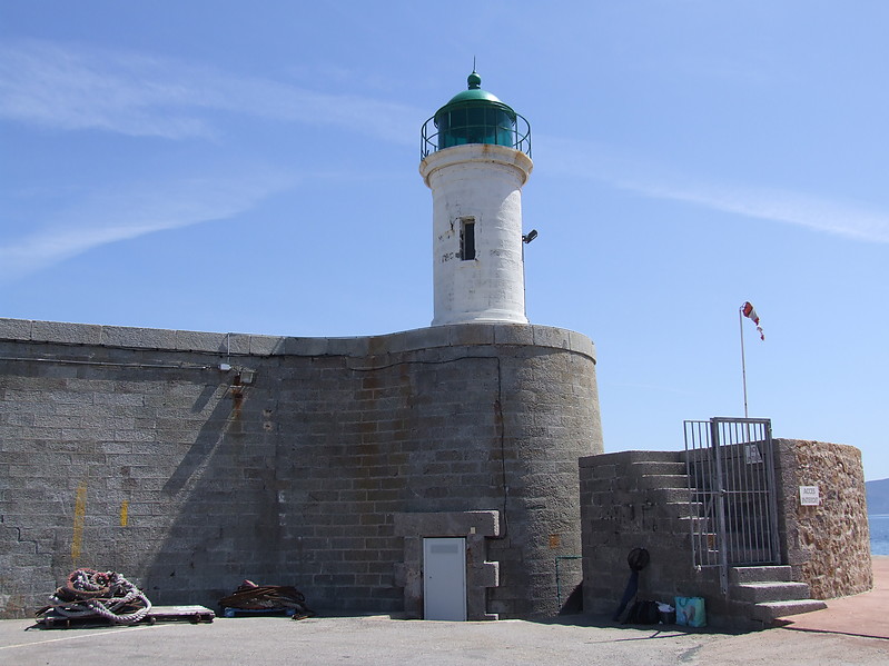 Île Rousse Jetée lighthouse
Keywords: Corsica;France;Ligurian Sea