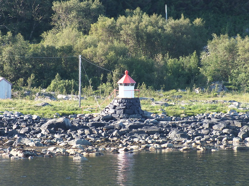 Sor Botnen light
Keywords: Froysjoen;Norway;Norwegian Sea