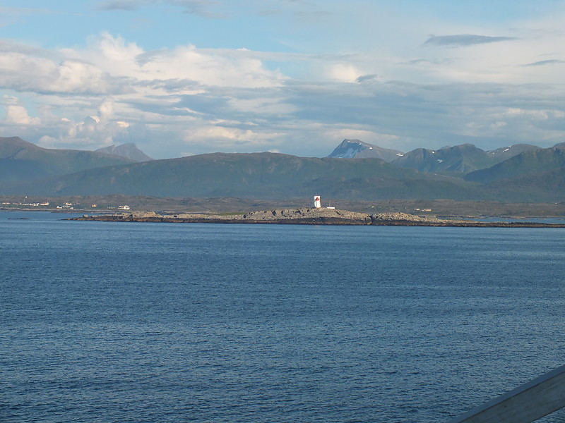 Kvitholmen lighthouse
Keywords: Hustadvika;Norway;Norwegian sea