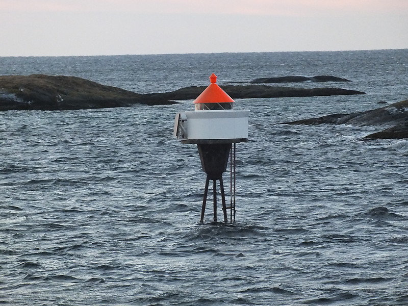 Oddtaren lighthouse
Keywords: Asenleia;Norway;Norwegian sea;Offshore