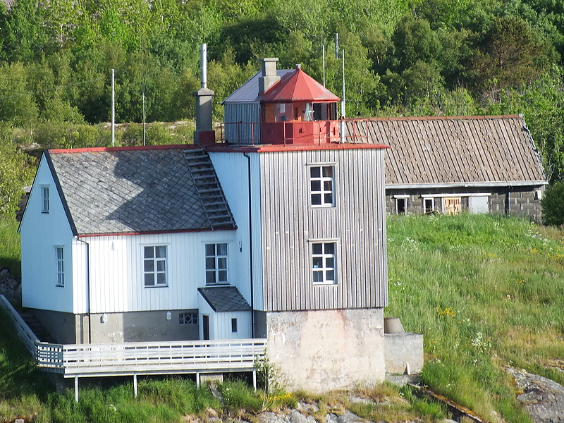 Naeroysund old lighthouse
Keywords: Naeroysund;Norway;Norwegian sea