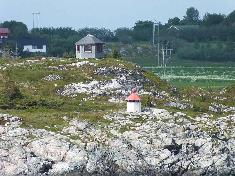 Langneset light
Keywords: Rana;Helgeland;Norway;Norwegian sea