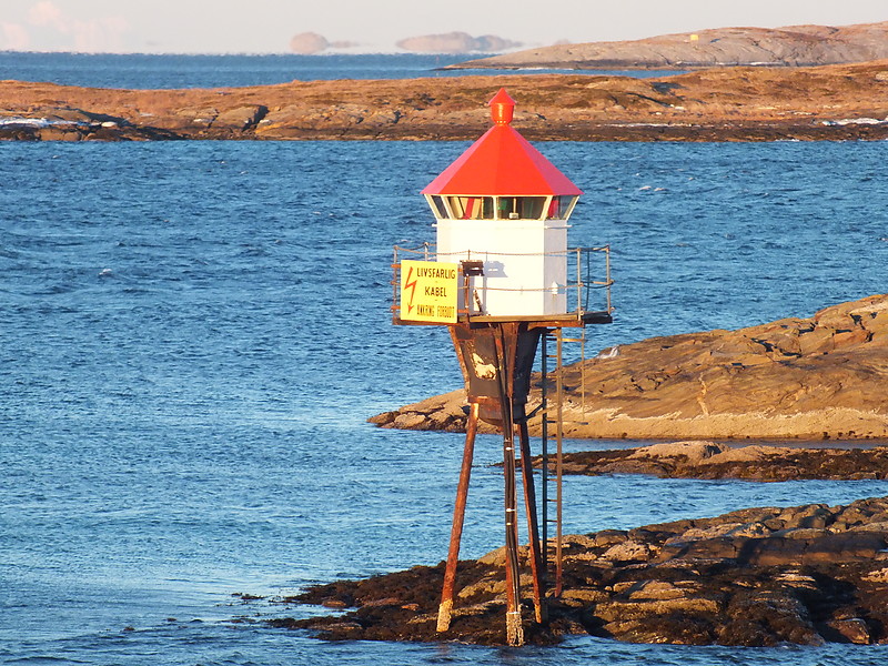 Rosoyskjaer lighthouse
Keywords: Bodo;Vestfjord;Norway;Norwegian sea