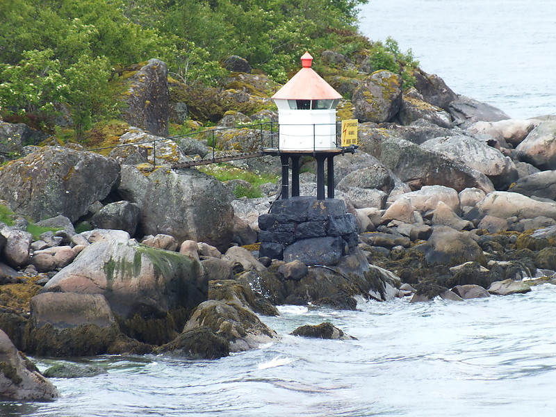 Raftsund lighthouse
Keywords: Raftsund;Norway;Norwegian sea