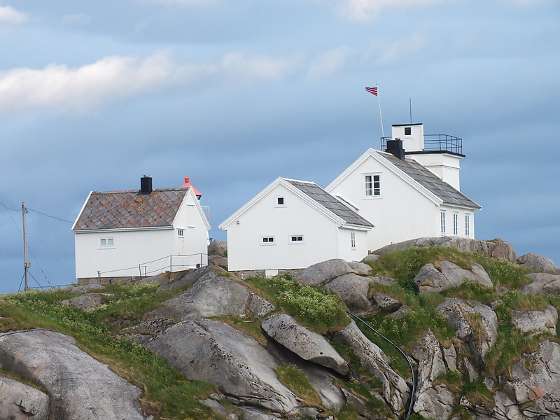 Henningsvaer old lighthouse
Keywords: Lofoten;Vestfjord;Norway;Norwegian sea