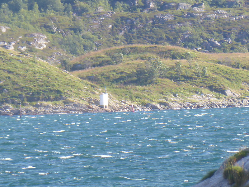 Vardholmen light
Keywords: Norway;Norwegian sea;Kvaloya