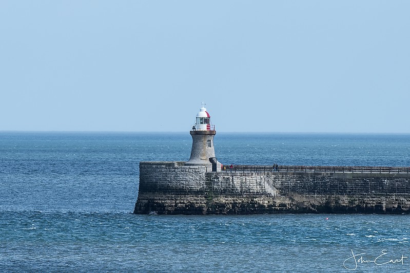 Tynemouth South Pier lighthouse
Keywords: England;Tyne;North sea