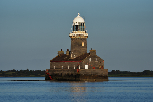 Beeves Rock Lighthouse
Keywords: Limerick;Ireland
