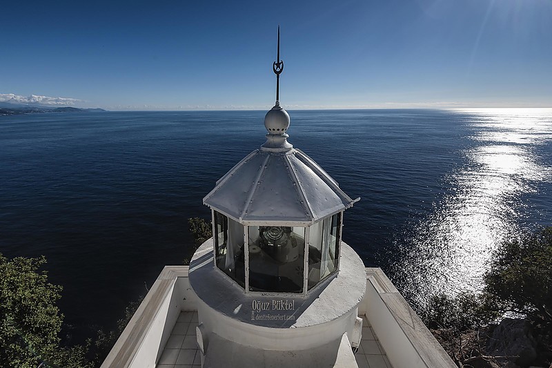 Alanya / Kaleard? Burnunda Lighthouse
Keywords: Alanya;Turkey;Mediterranean sea