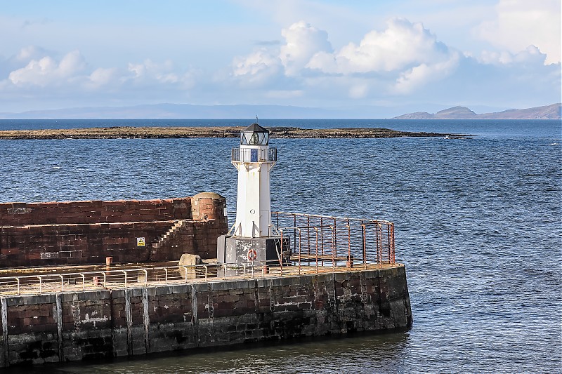 Ardrossan Pierhead lighthouse
Keywords: Ardrossan;Scotland;North Channel